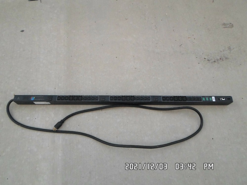 Sentry CS-3AVYM413 SMART CABINET Distribution Unit Server Technology, Inc USED