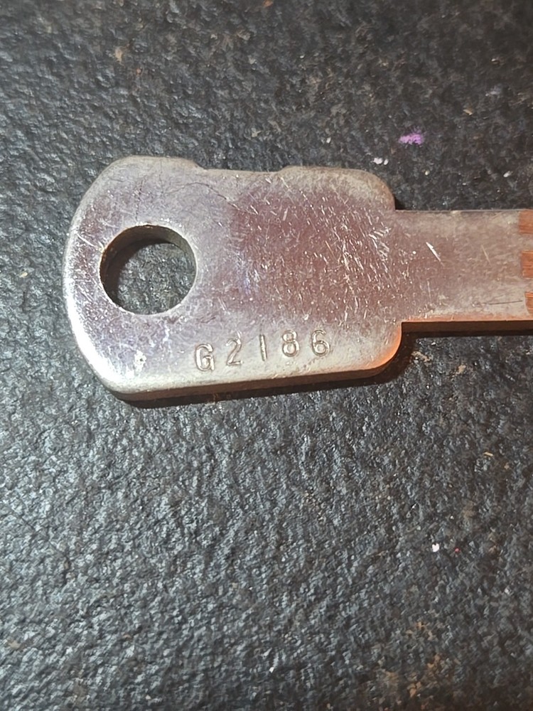 GREENWALD SENTINEL KEY CODED G2186 (3D5)