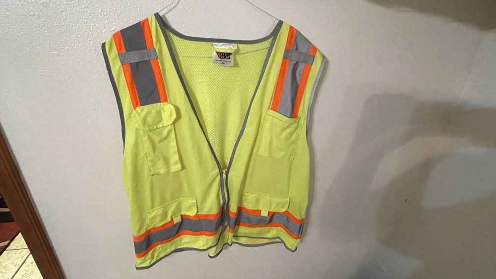 Reflective Vest for Work/Cycle Riding 2XL High Visibility. Polyester Mesh. Nice