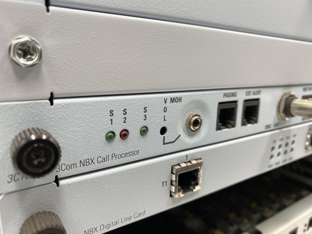 3Com SuperStack 3 Phone System Chassis 3C10200B NBX Digital Line Card