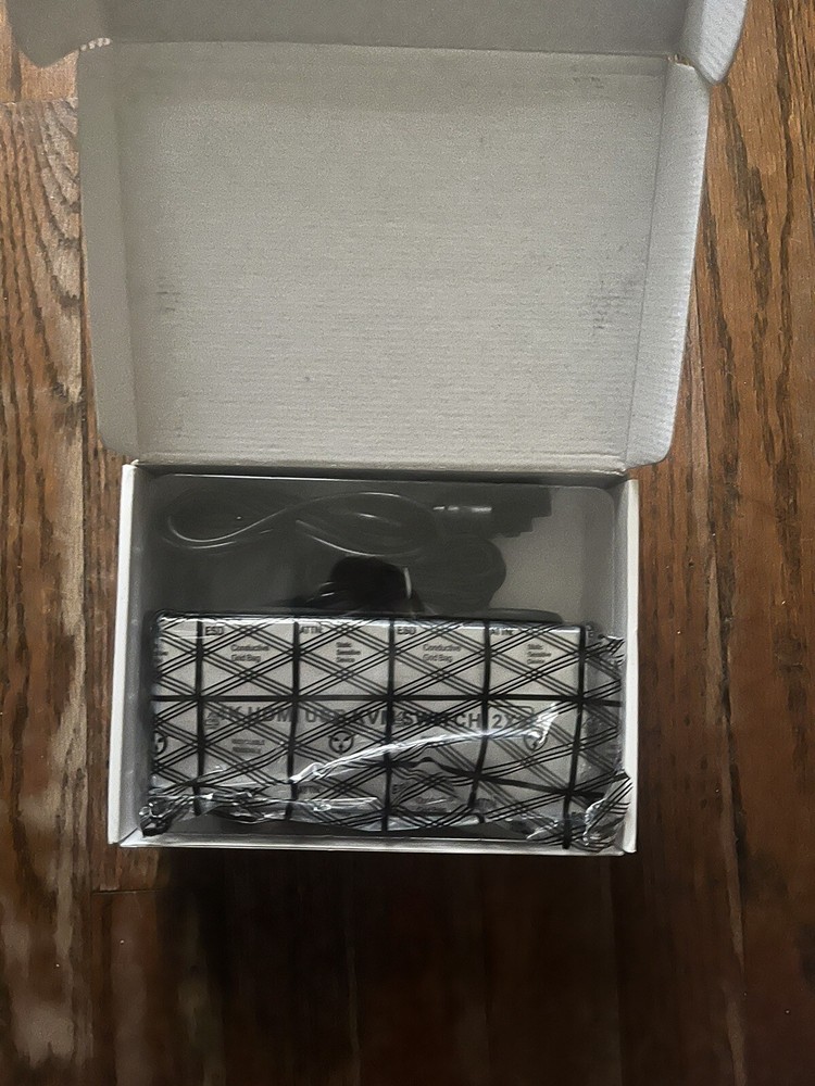 Audio Video Processor 4K HDMI USB KVM SWITCH 2x2 New Opened Box