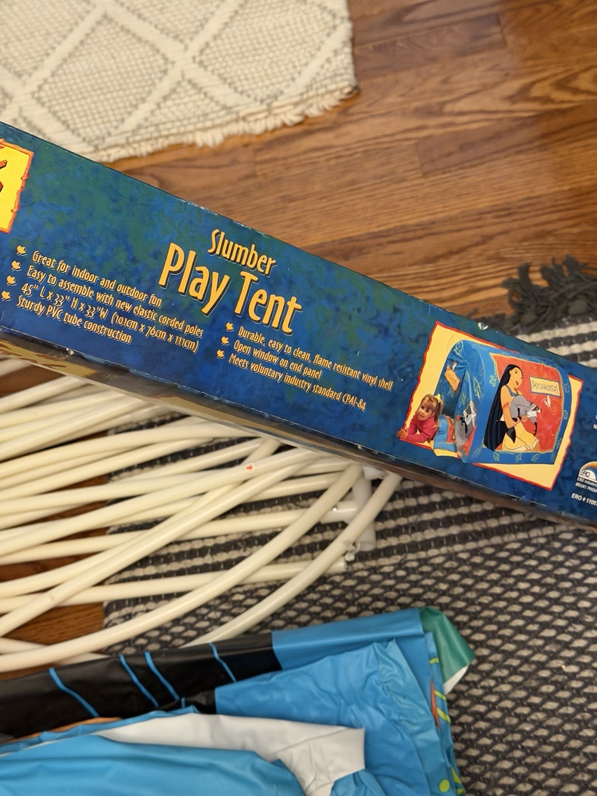 RARE Vtg Disney Pocahontas Vinyl Slumber Kids Play House Camp Tent 40x30x44 Used