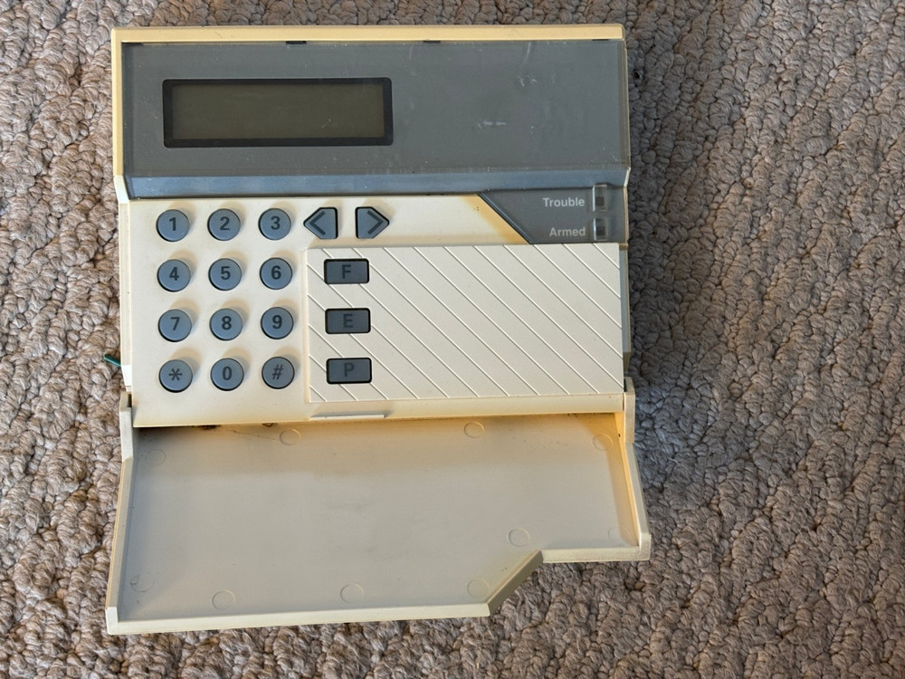 DSC PC3000 Control Panel