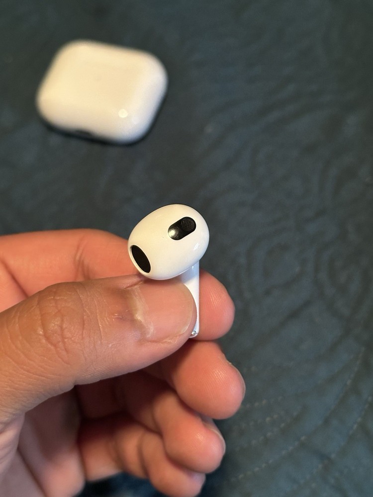 Apple AirPods