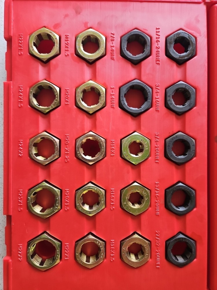 Matco Tools 20 Pc Master Spindle Rethreader Die Set SR20K USA