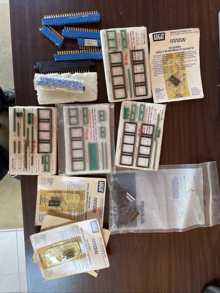 headers/ Edge Connector And Ic Sockets