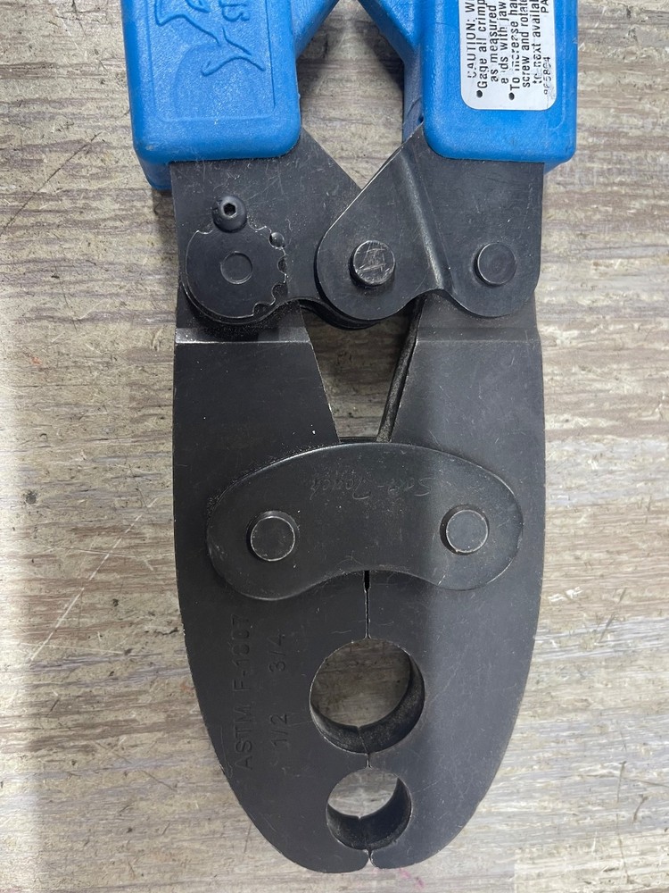 SharkBite 865894 PEX Crimp Tool for Plumbing