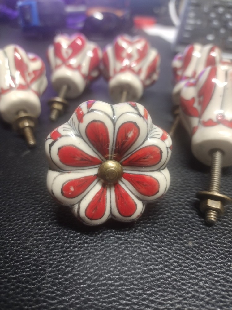 Red Floral Drawer Pulls Knobs 8 piece Ceramic brass hardware no damage