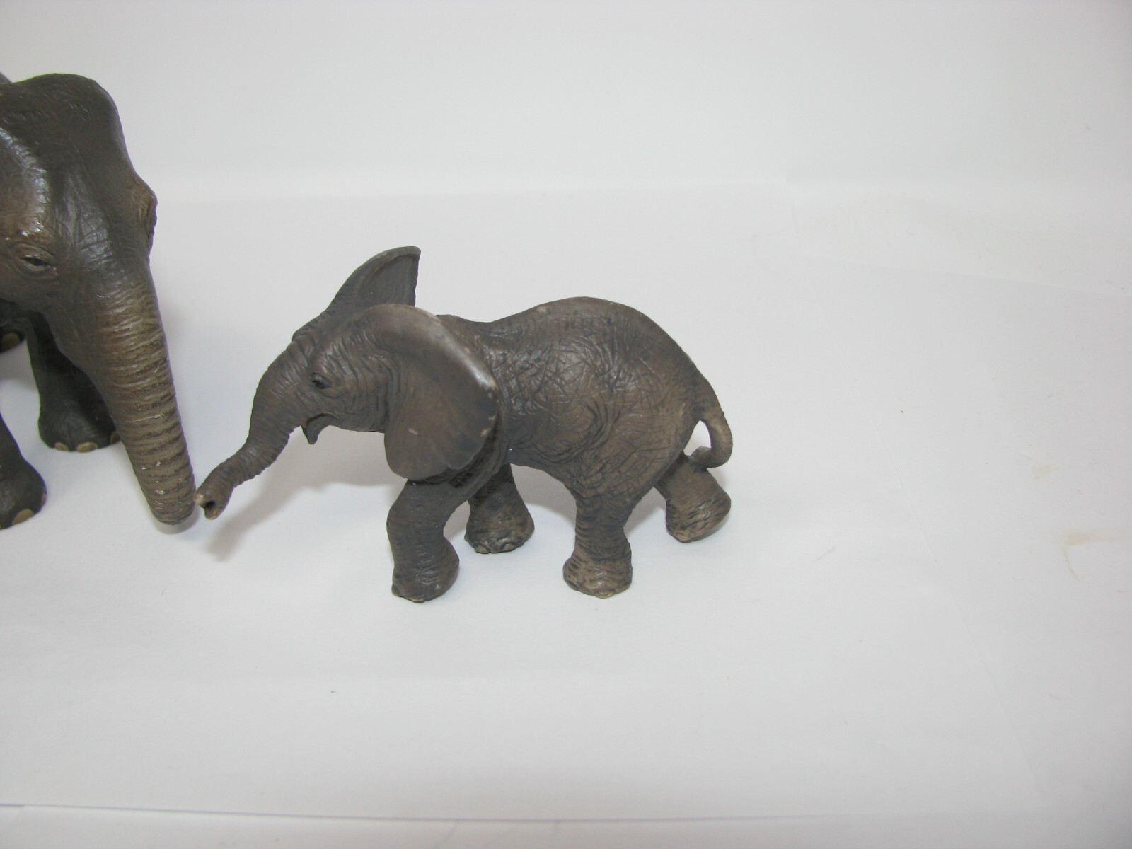Schleich Female ASIAN ELEPHANT 1 Baby African Elephant plus Off Brand African
