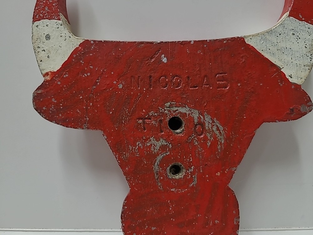 Unique Cast Aluminum Chicago Bulls Casting