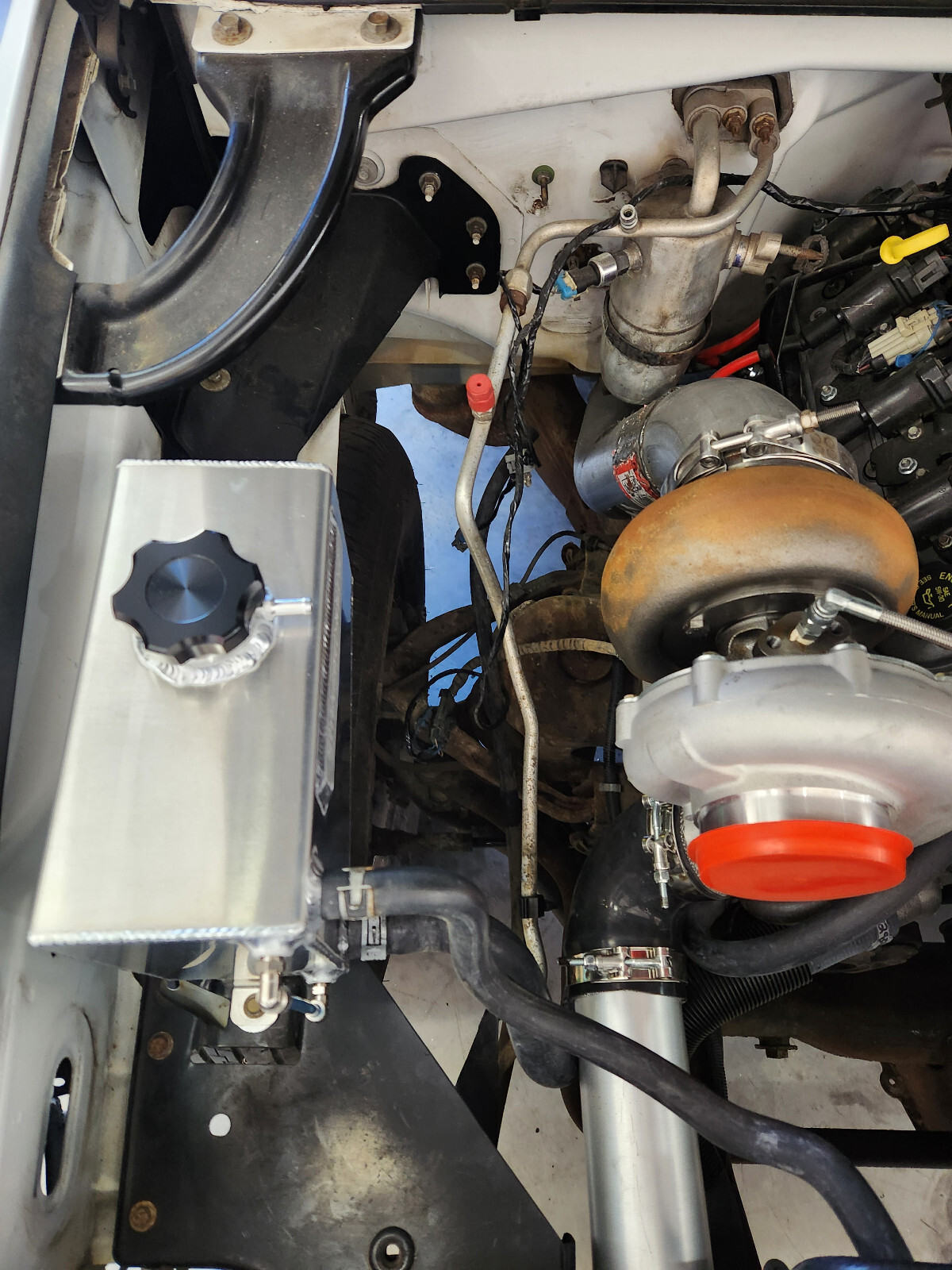 99-07 Silverado STRAIGHTBOOST Aluminum Expansion Tank Coolant Water Reservoir ..