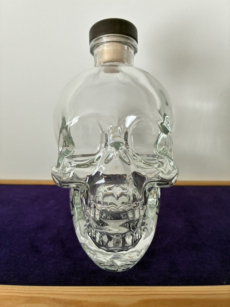 70CL/700ML Real Crystal Head Vodka Bottle (empty)