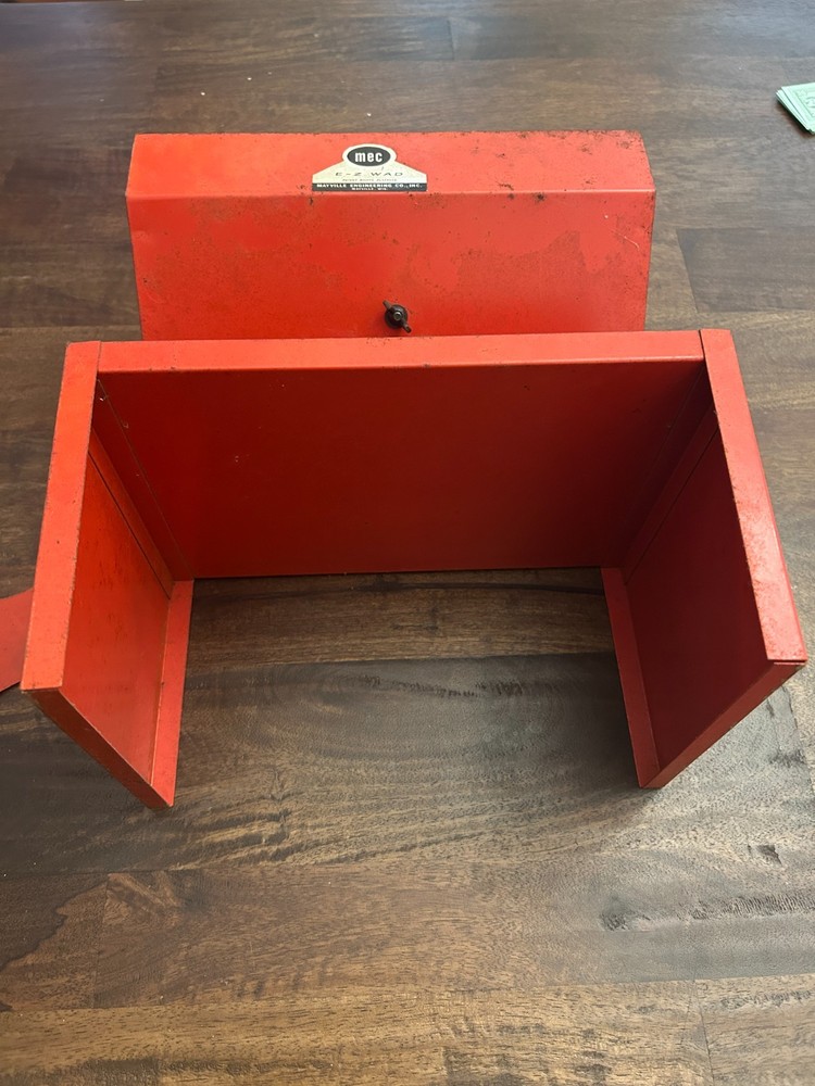 MEC E-Z Wad Dispenser Cabinet