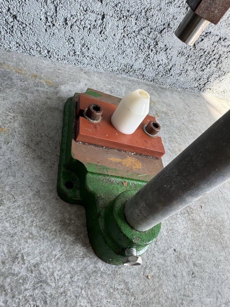 Min De Machinery Precision manual press