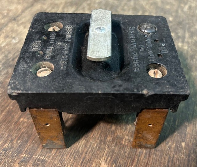 CUTLER HAMMER 60 AMP RANGE OLD HEAVY BAKELITE FUSE PANEL PULLOUT
