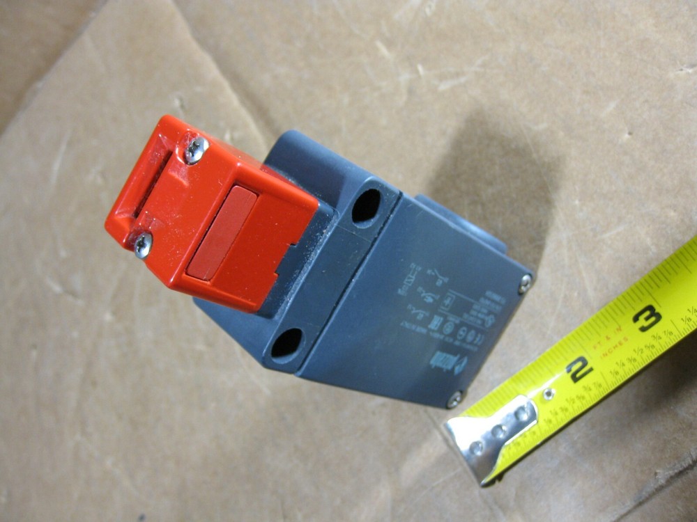 Pizzato FS 2896E024 Safety Switch