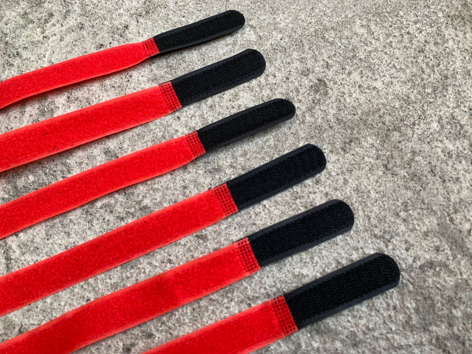 20mm X 400mm RC Rubberized Battery Straps 6 Pack Red / Black