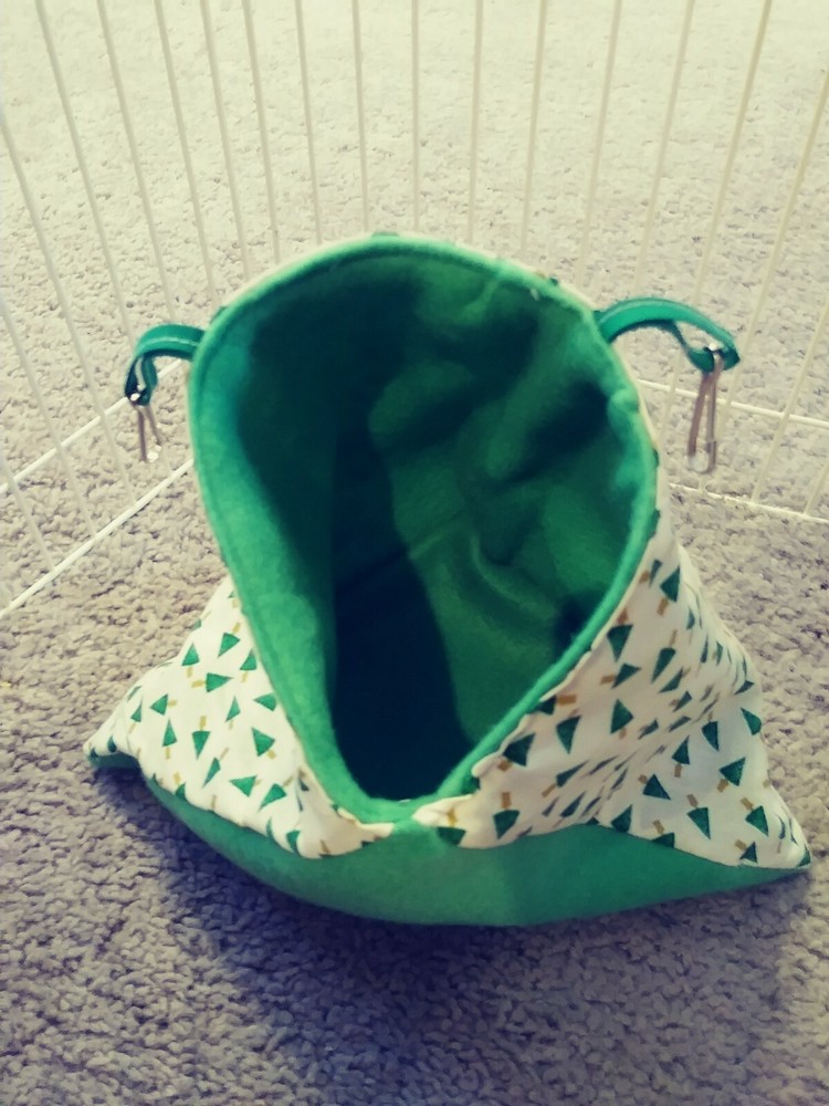 Ferret Corner Sack - Christmas Trees Pattern