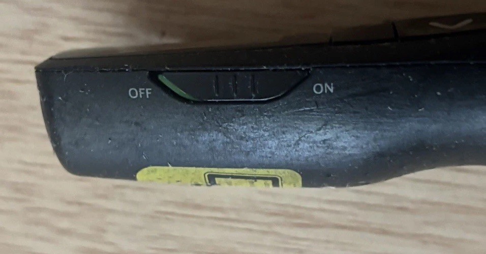 Logitech Professional Slideshow Remote Laser Pointer Presenter