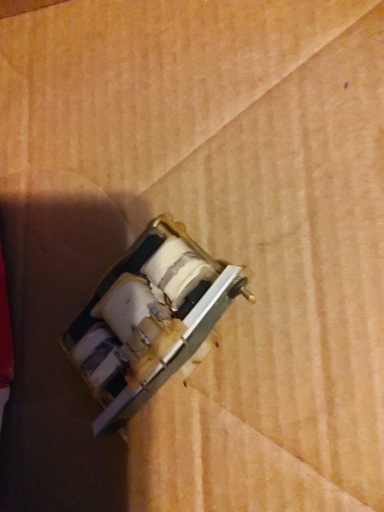 VINTAGE RCA 136639 REPLACEMENT REGULATOR TRANSFORMER