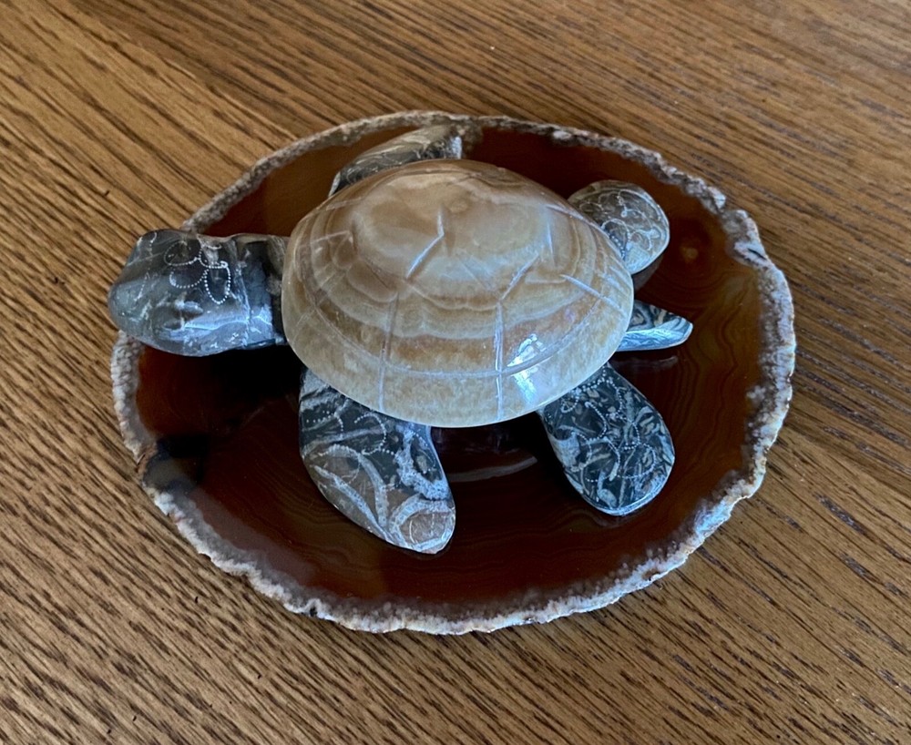 Stone Turtle Figurine on Agate Slice  (#A)