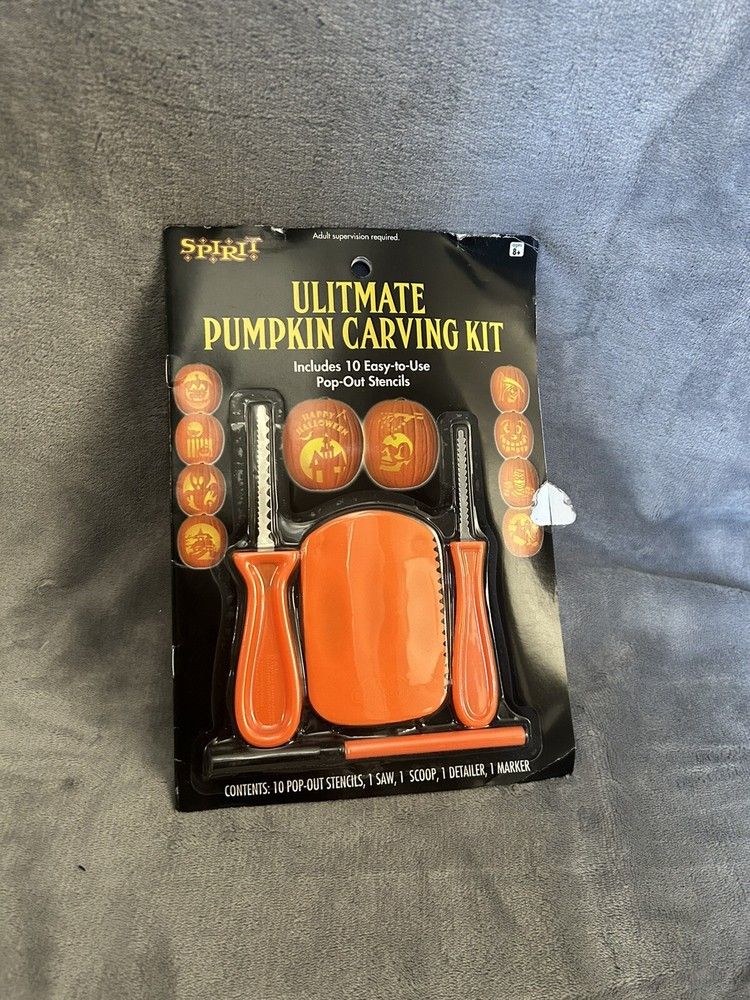 ULITMATE PUMPKIN CARVING KIT