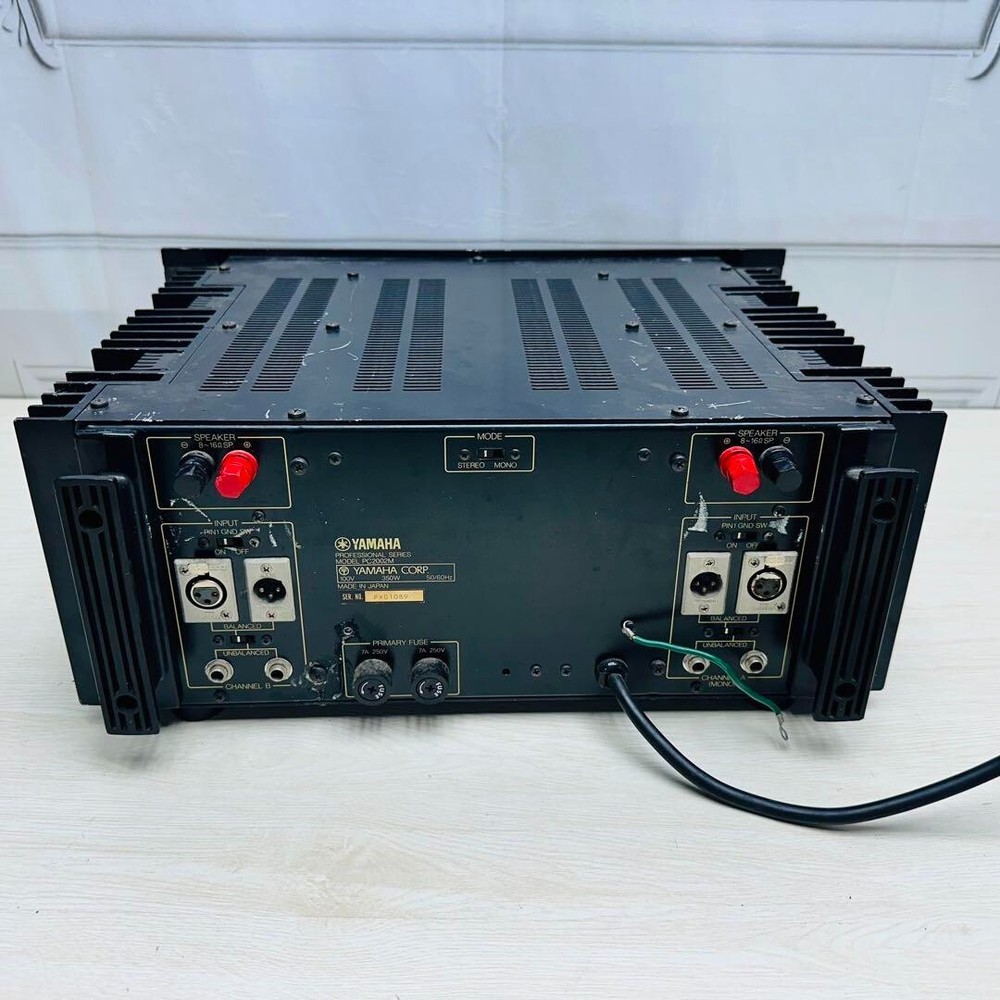Yamaha PC2002M Professional Series Power Amplifier USED