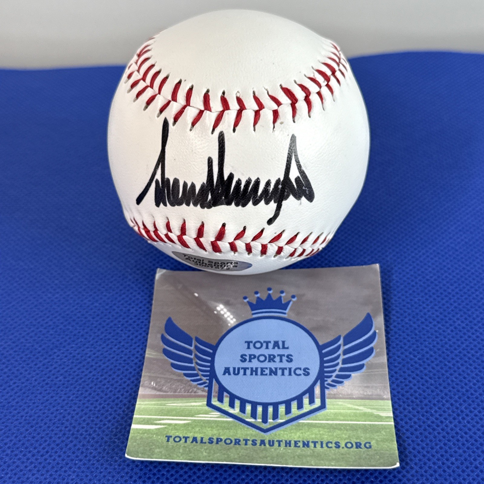 President Donald Trump Hand Signed Baseball Autographed COA Hologram