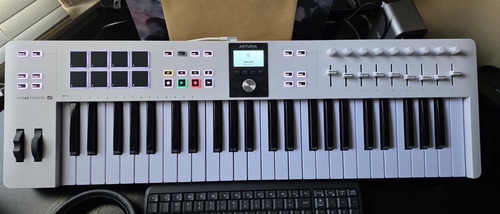 Arturia KeyLab Essential 49 mk3 MIDI Keyboard Controller (White)