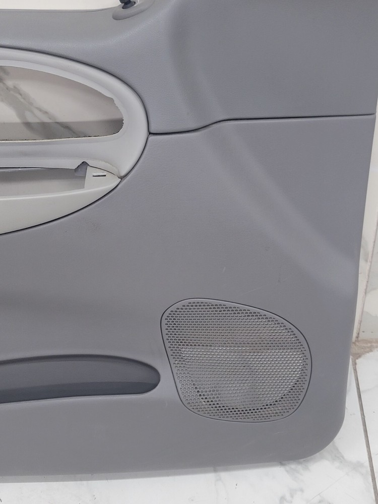 🔥02-09 CHEVY TRAILBLAZER Door Panel Front LEFT Driver armrest GRAY - silver D8