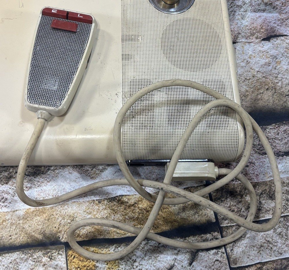 Thomas Edison Voicewriter with Original Case And (1) Diamond Disc