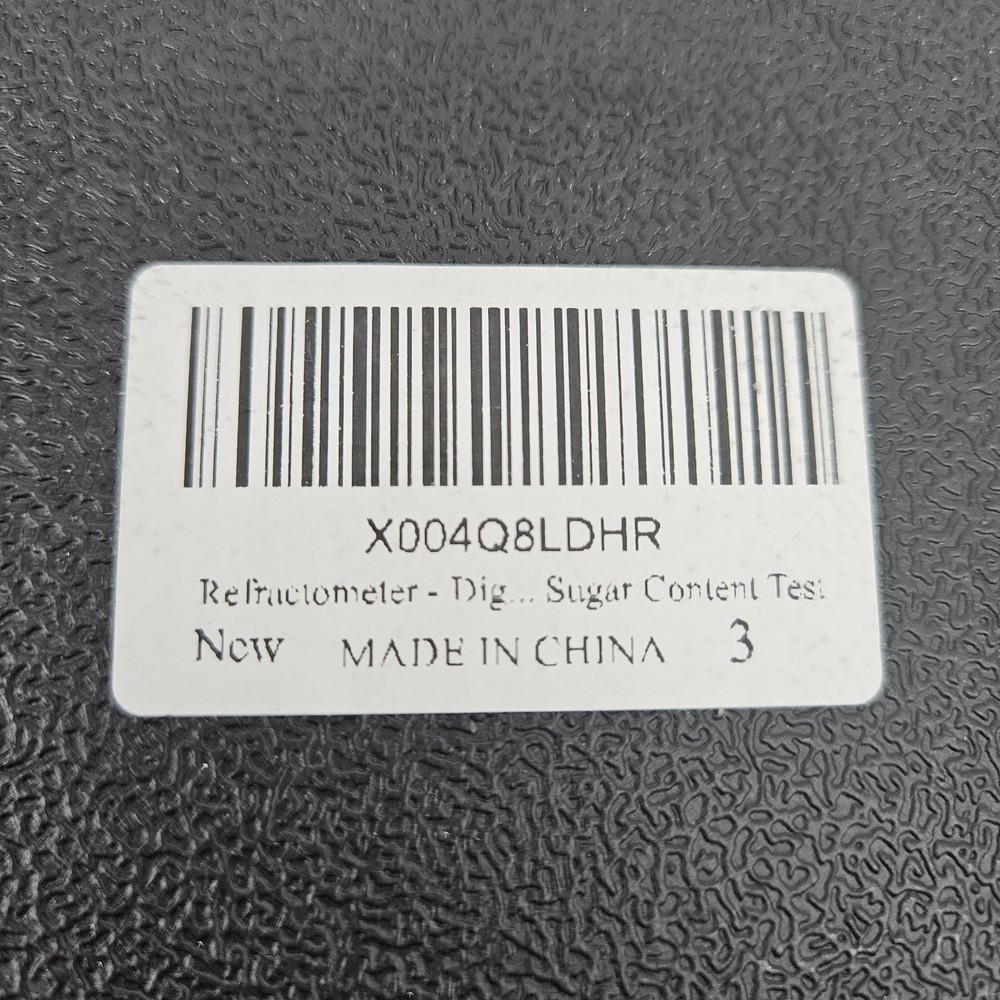 Digital Brix Refractometer 0-55% Range Meter ±0.5 Brix/1℃ Accuracy with Case