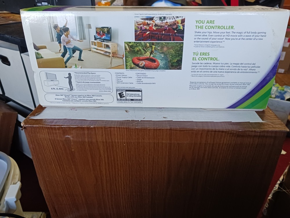 NEW Microsoft Xbox 360 Kinect Sensor Sealed With KINECT ADVENTURES