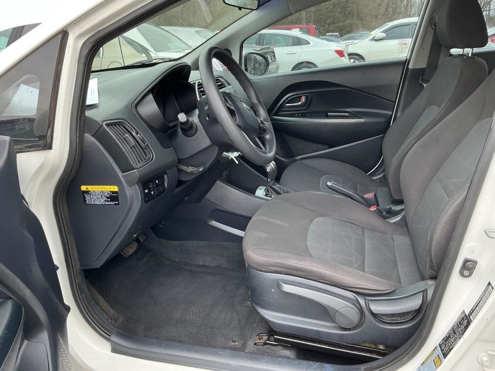 RIO 2016 Glove Box 4949672