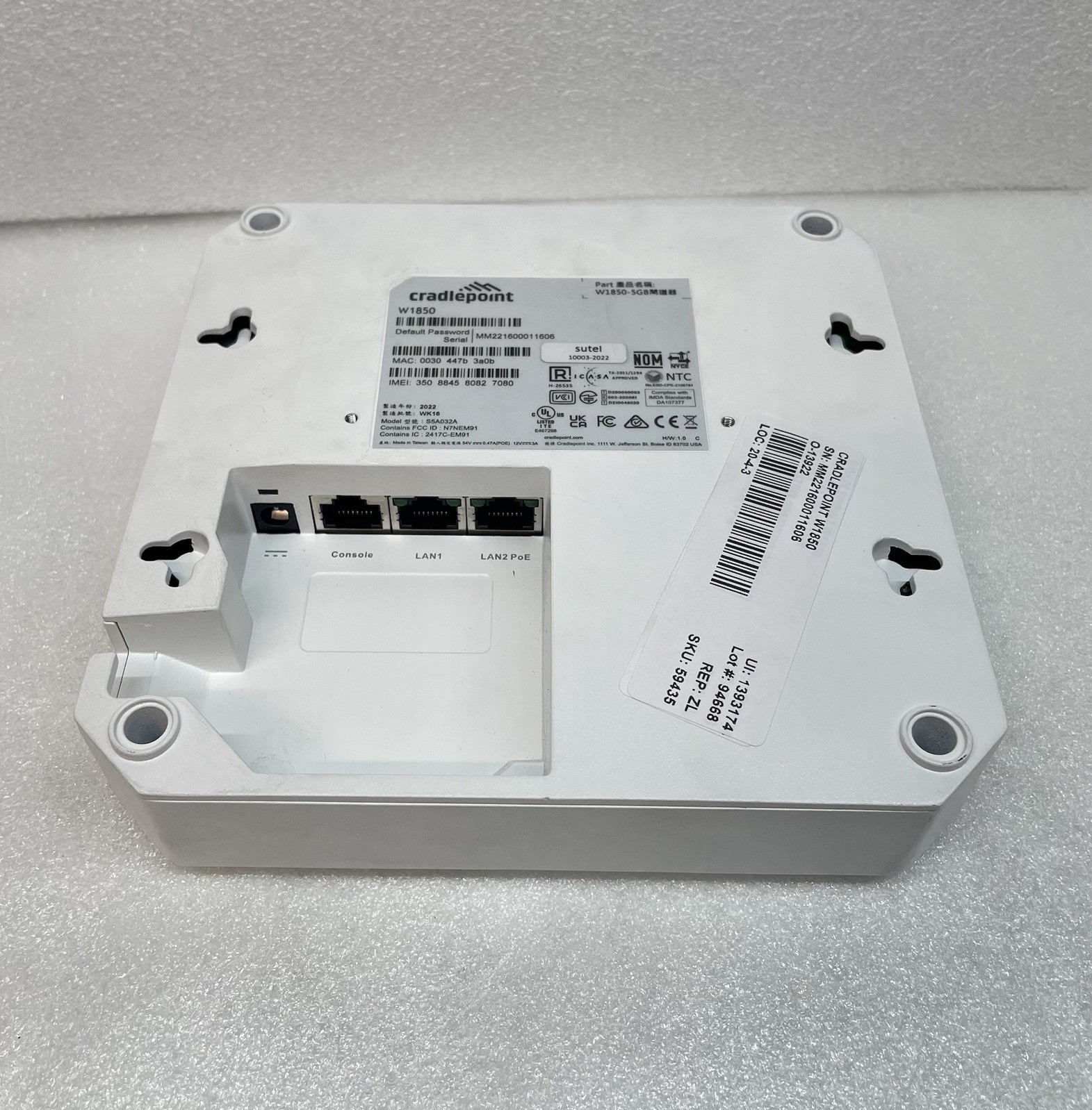 Cradlepoint W1850-5GB 5G Wideband Router S5A032A With Antennas & Adapter