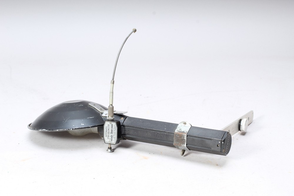 KALART SPEED FLASH W SYNCHRONIZER SHUTTER RELEASE & BULB ADAPTER TESTED WORKS