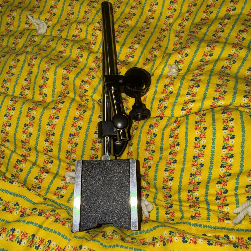 Pittsburgh Multipositional Magnetic Base w/Fine Adjustment Model 5645