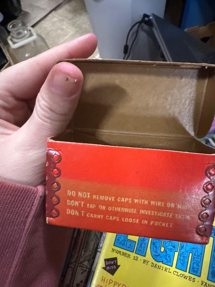 no. 6 Blasting caps du point cardboard box 100 count empty