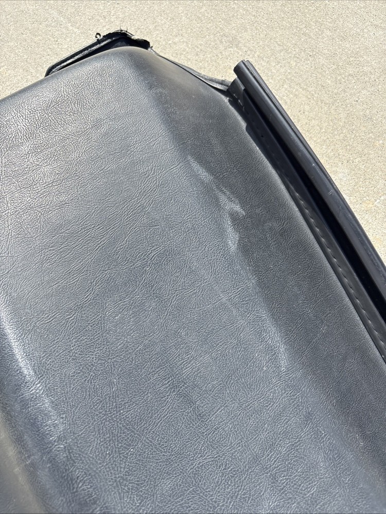 READ DESCRIPTION Celica Tonneau Used.
