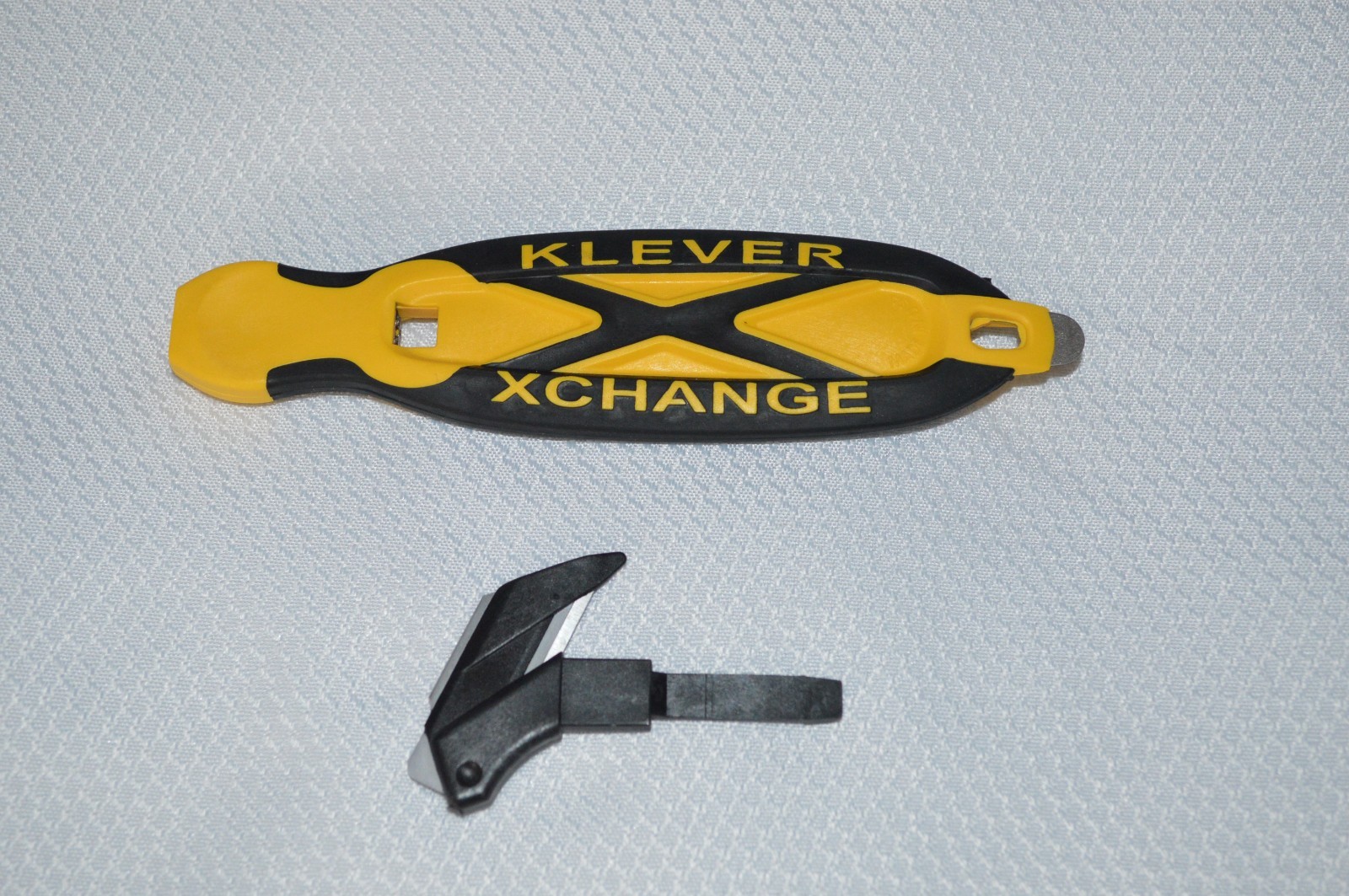 KLEVER CUTTER ~ X-CHANGE ~ SAFETY CUTTER ~ BOX CUTTER ~ REPLACEABLE BLADE ~ NEW