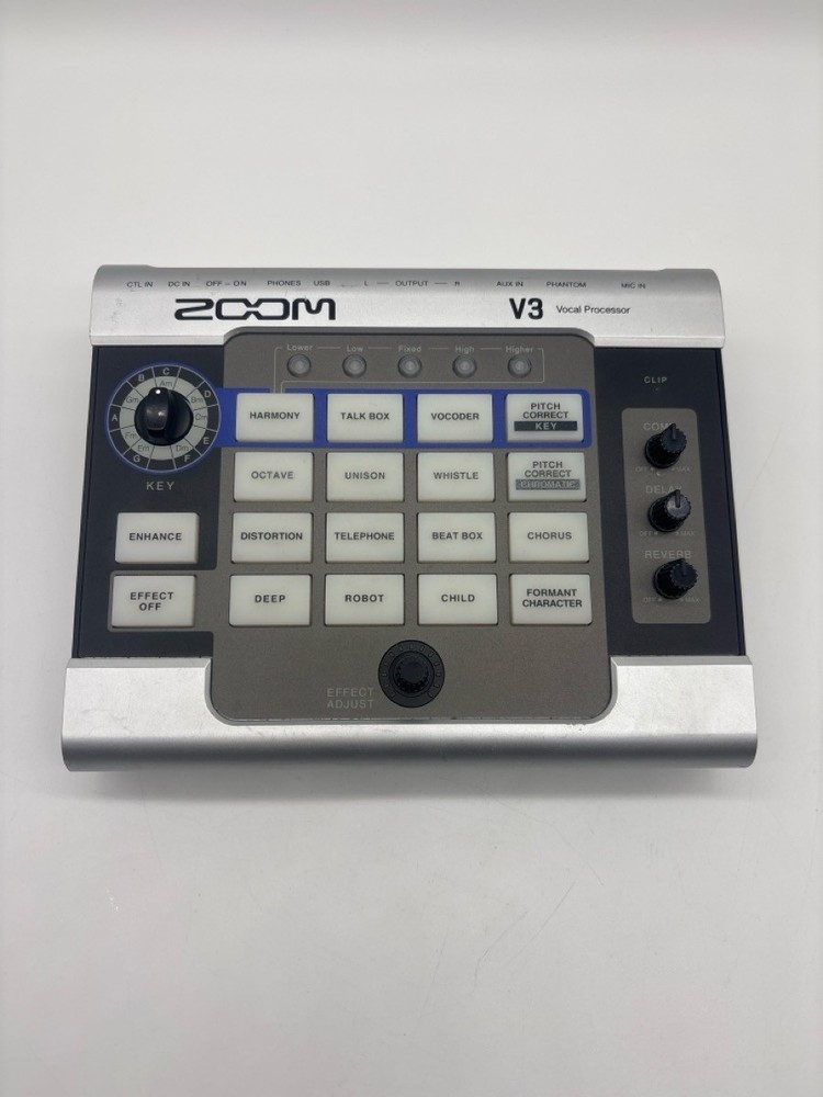 Zoom V3 Vocal Processor USB Audio Interface 16 Voice Effects 3-Part  (AP2047511)