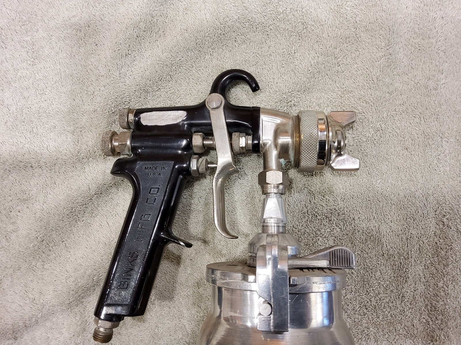 Binks Model 7 Spray Gun with Nozzle & New Sharpe Paint Canister