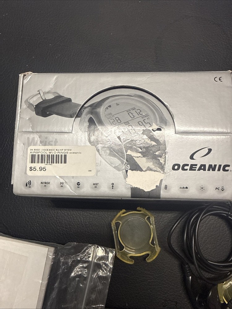 Oceanic Atom Air Integrated Dive Watch With Box A1