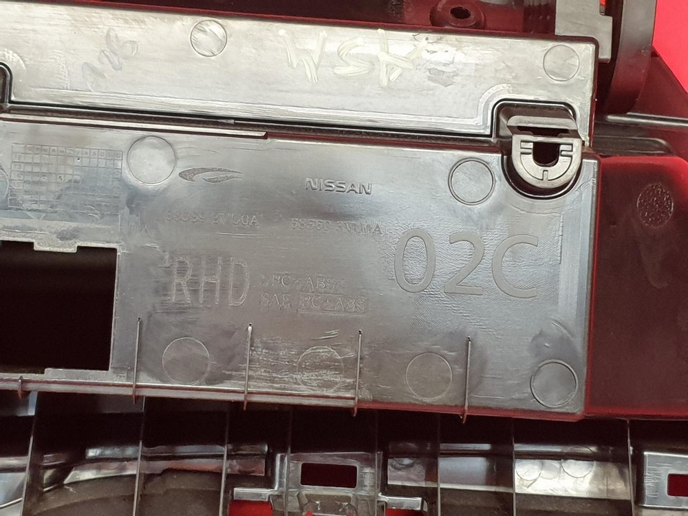 NISSAN NOTE GLOVEBOX 2014