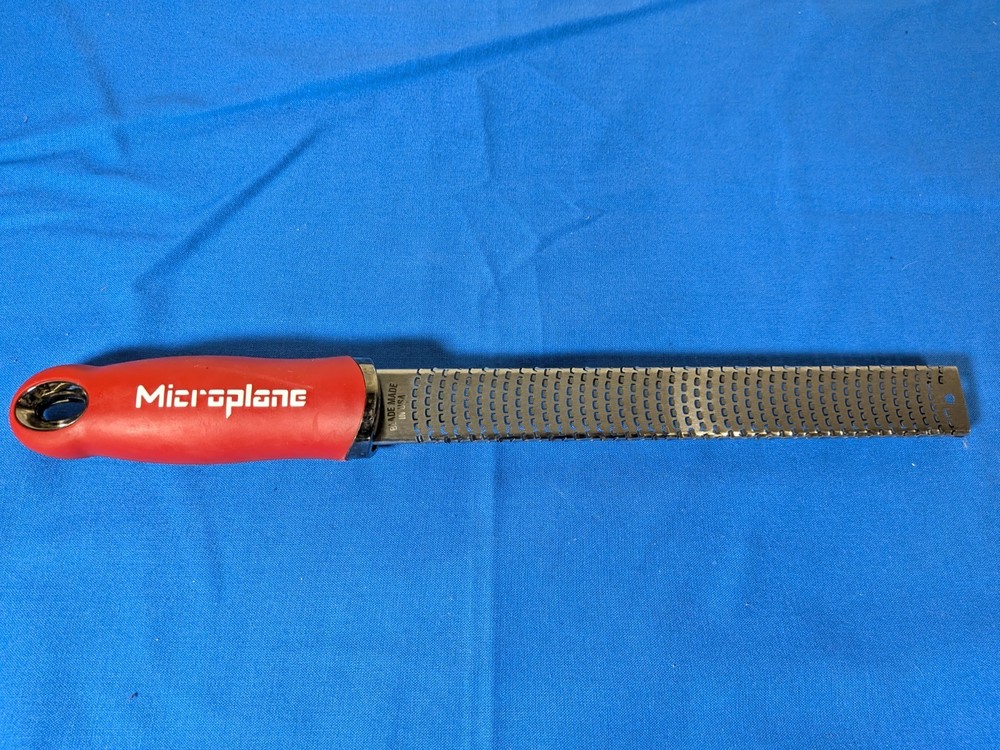 Microplane Premium Classic Zester Grater - Red