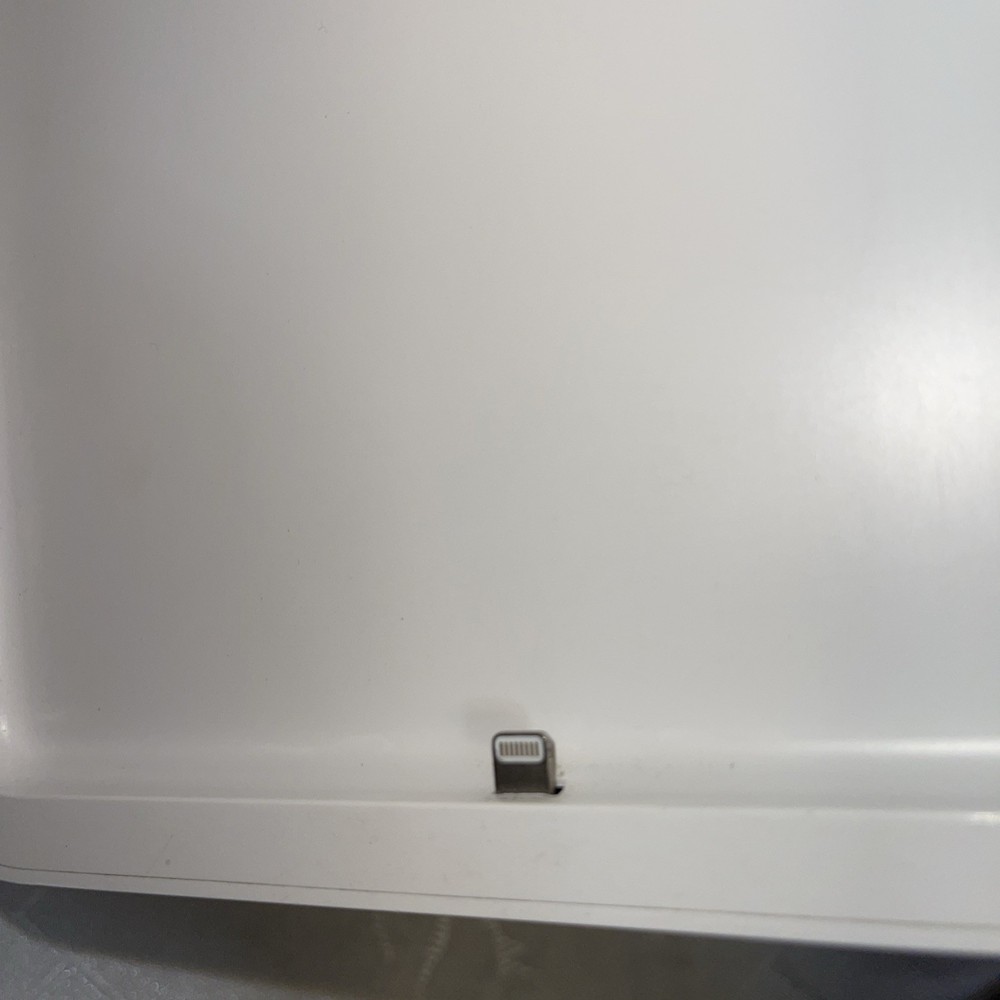 Square Stand for iPad - White Model #S025