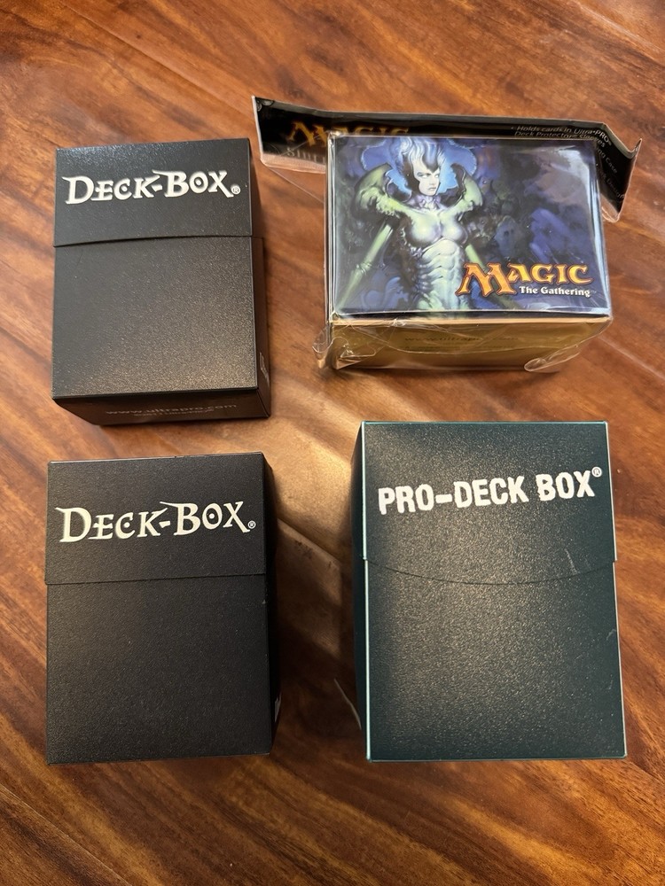 Magic the Gathering Storage Kit - Case Sleeves Deck Boxes