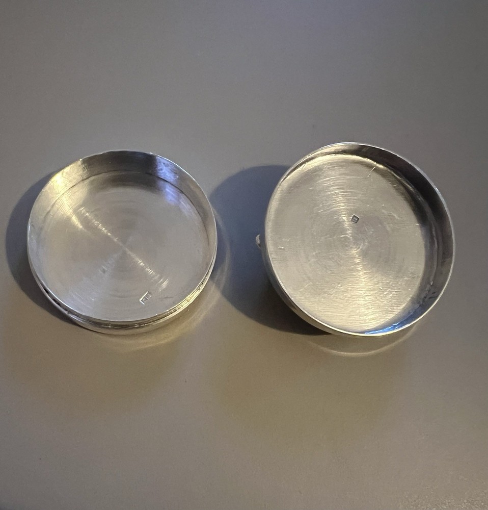 Solid Silver Scottie Dog Pill Snuff Box