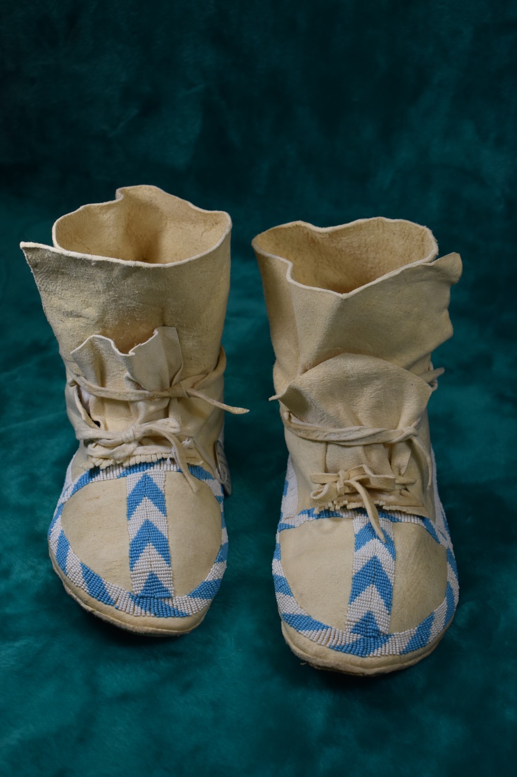 Wind River Shoshone Moccasins, Hard Soles, Hand Made USA, NEVER WORN