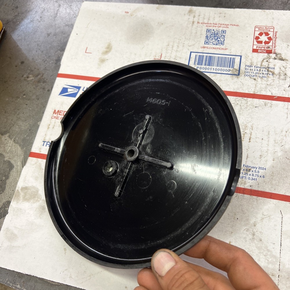 Mercruiser 5.0 engine cover